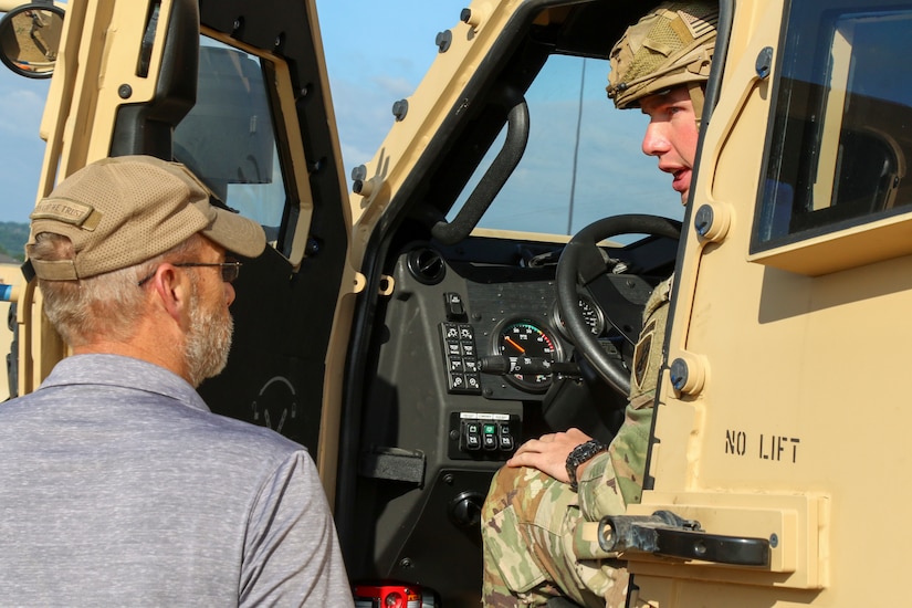 USACAPOC(A) Soldiers train with JLTV