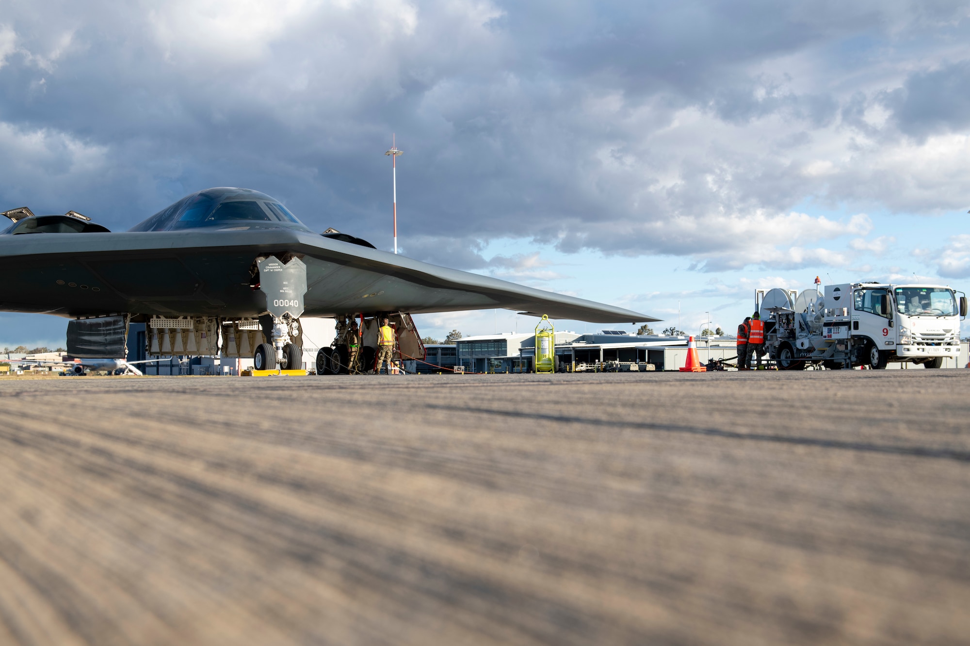 Team Whiteman performs hot-pit refuel in Australia