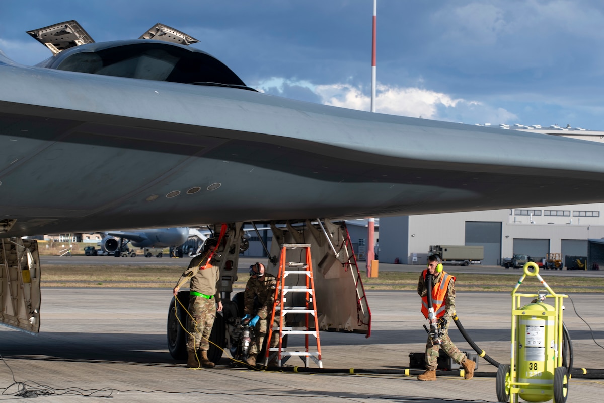 Team Whiteman performs hot-pit refuel in Australia