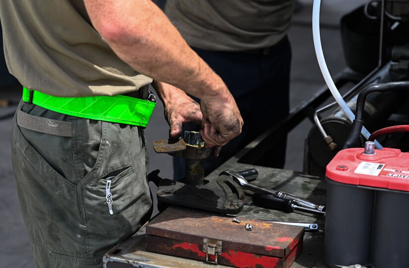 1st MXS repairs equipment for the flightline