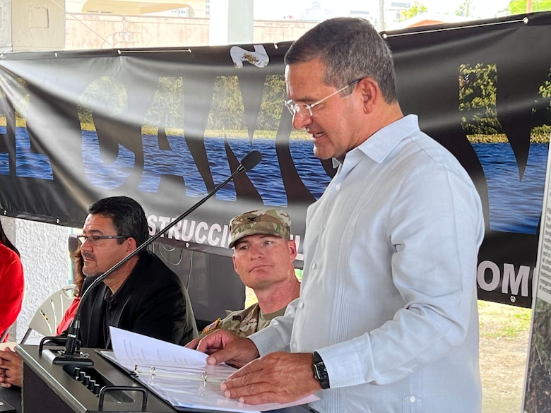 The U.S. Army Corps of Engineers Jacksonville District hosted a Ceremonial Signing for the Project Partnership Agreement (PPA) and Memorandum of Agreement (MOA) to start construction of the Caño Martín Peña Ecosystem Restoration Project today at the Area Recreativa Jose Pepe Diaz (Pepe Díaz Trail Park), San Juan, Puerto Rico.