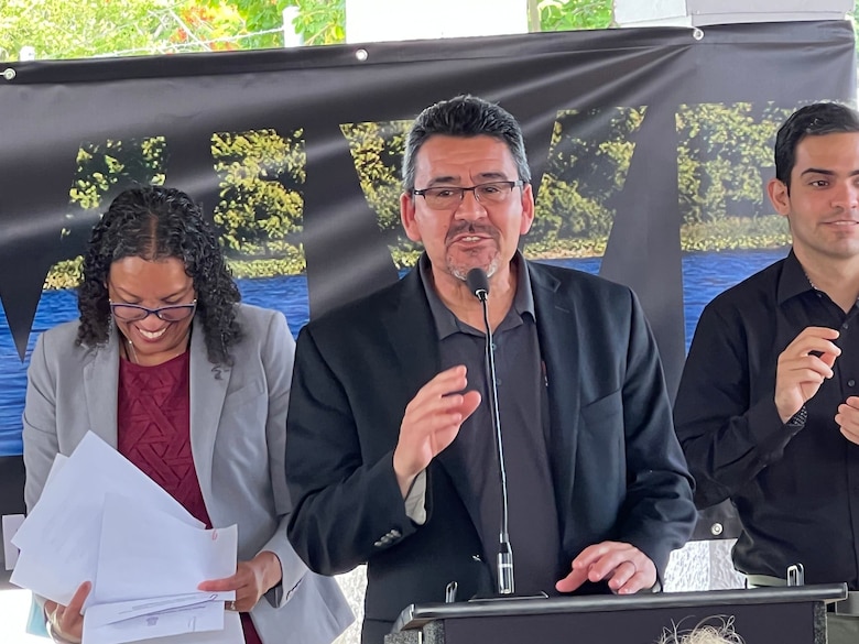 The U.S. Army Corps of Engineers Jacksonville District hosted a Ceremonial Signing for the Project Partnership Agreement (PPA) and Memorandum of Agreement (MOA) to start construction of the Caño Martín Peña Ecosystem Restoration Project today at the Area Recreativa Jose Pepe Diaz (Pepe Díaz Trail Park), San Juan, Puerto Rico.