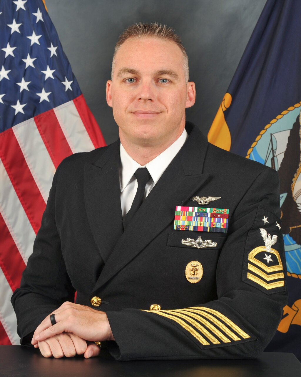 CMC > Commander, Navy Region Europe, Africa, Central > Bio Detail