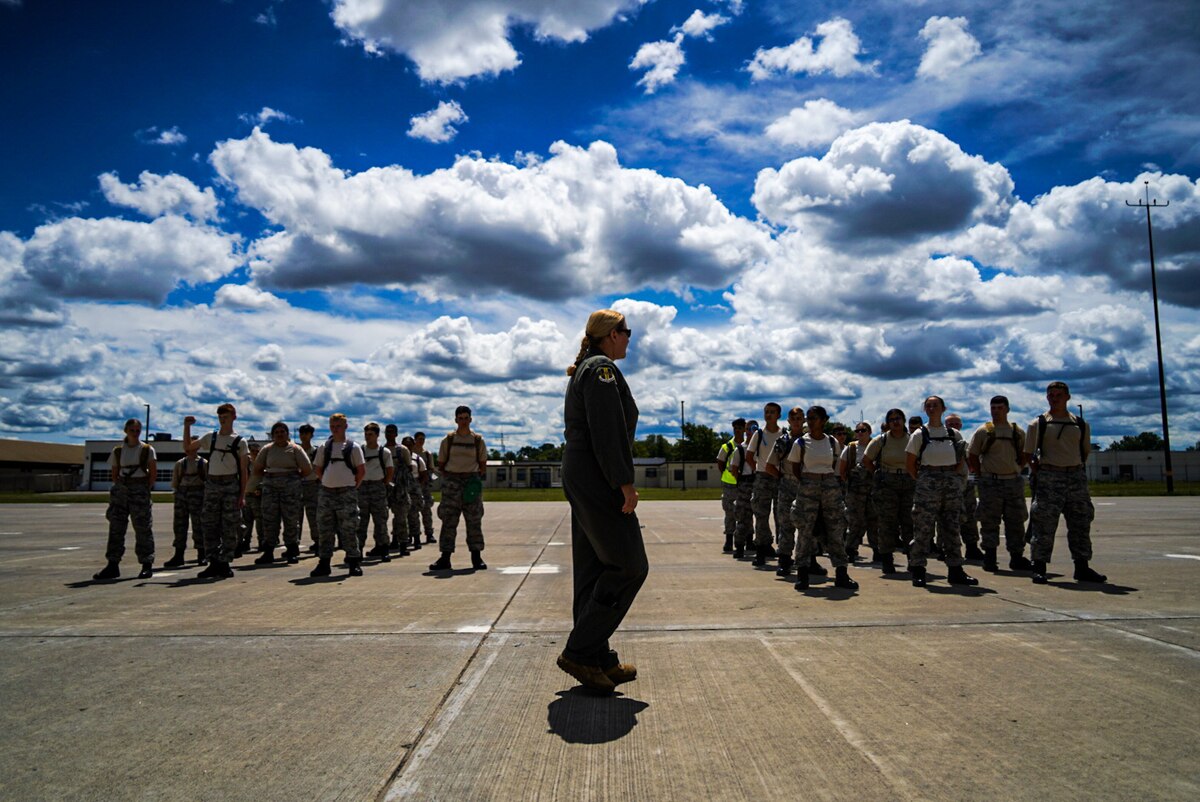 Col. Morrison addresses cadets.
