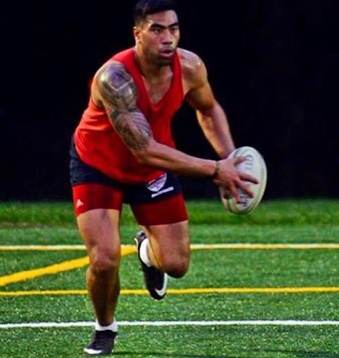 Man playing Rugby