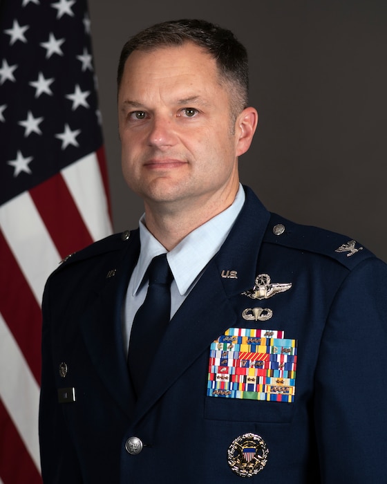 Col Steven Ayre Official Photo