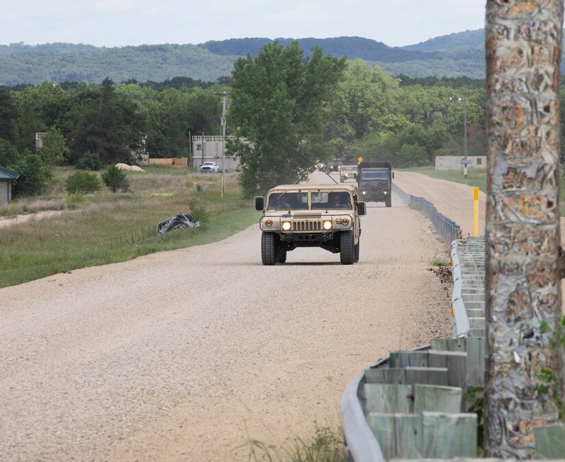 Readiness of the force: Army Reserve Soldiers conduct simulated convoy ...