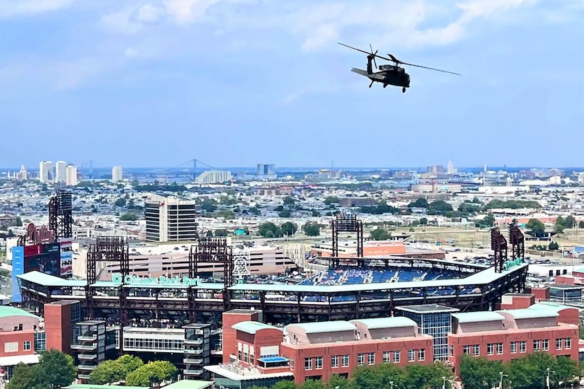 A UH-60 Black Hawk helicopter from the Pennsylvania National Guard’s 28th Expeditionary Combat Aviation Brigade flies over Philadelphia during a recent Dense Urban Terrain exercise. The exercise, which ran from July 25 to 29, was conducted by Task Force 46, a 600-personnel chemical, biological, radiological or nuclear (CBRN) response element, comprised of National Guard units from states across the country.