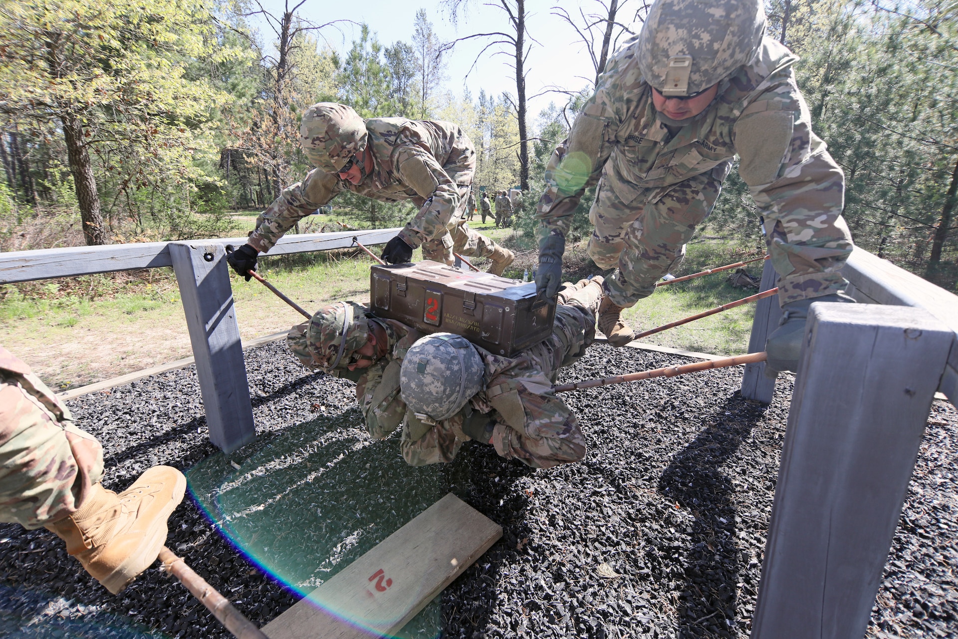 Field Leadership Reaction Course builds trust for Army Reserve unit