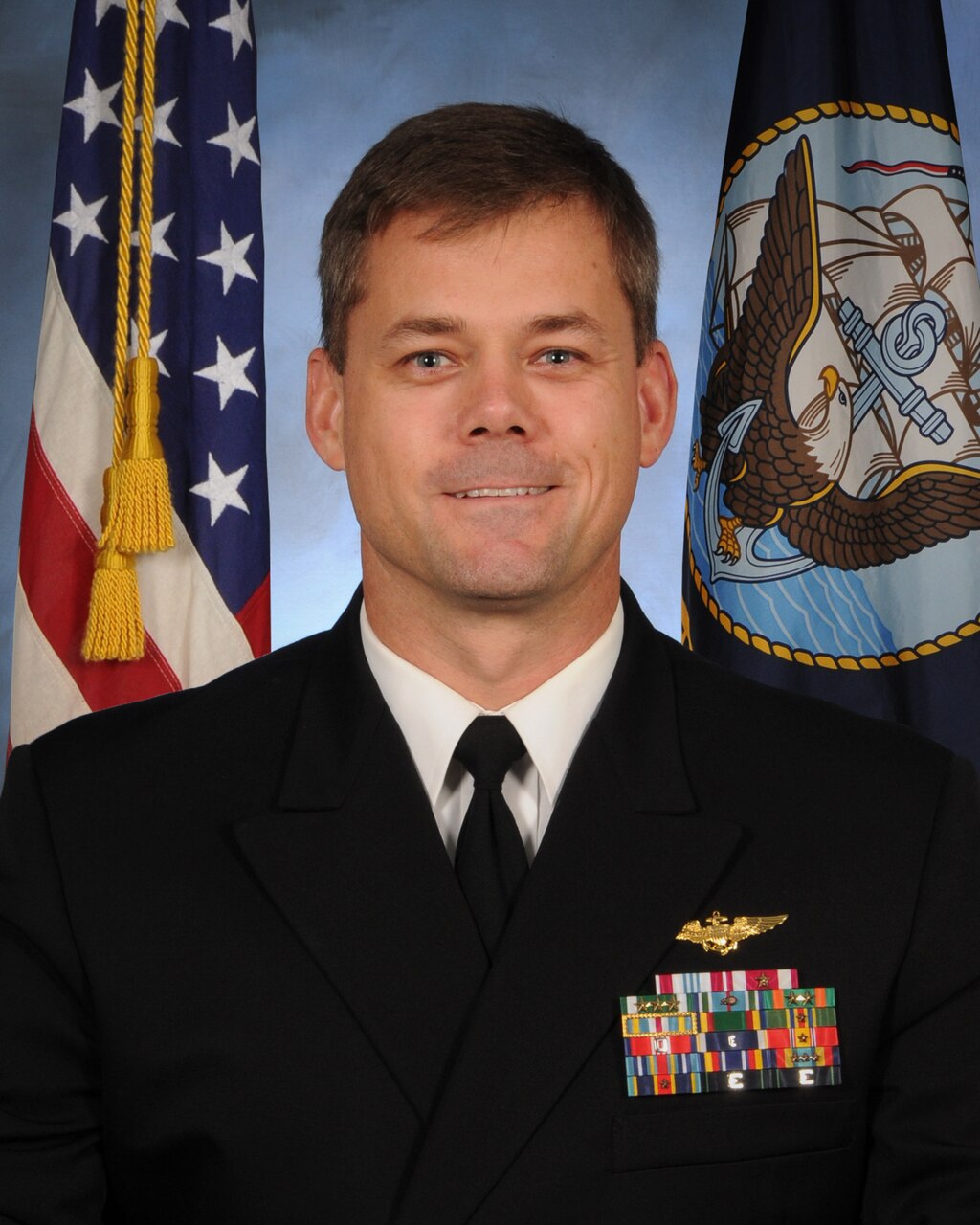 xo > Commander, Navy Region Southeast > Bio Detail