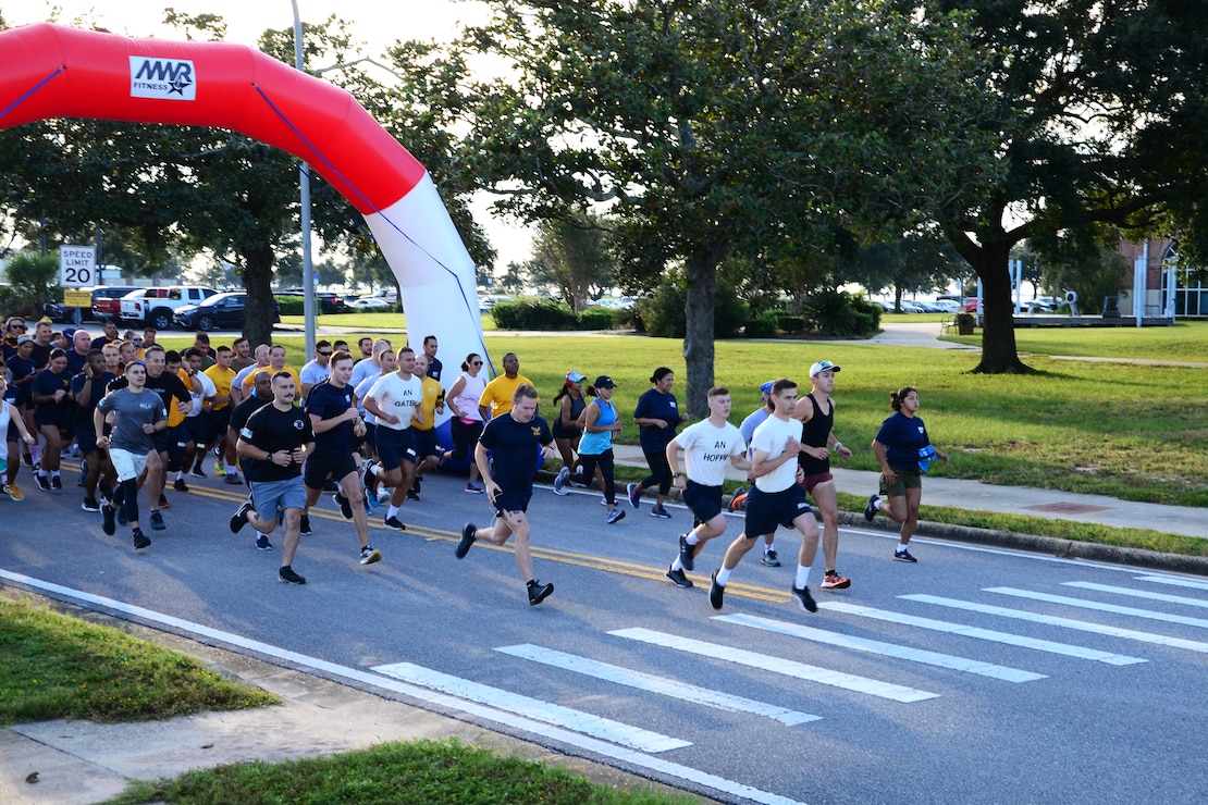 NAS Pensacola personnel participate in the Navy Birthday 5K in 2021.