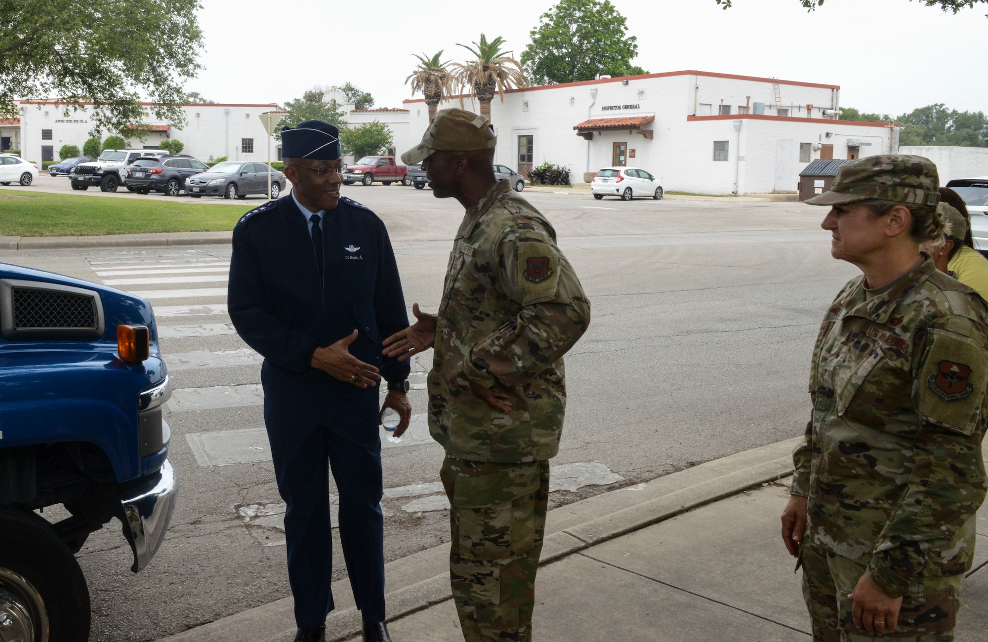 CSAF and AFPC/CC shake hands.