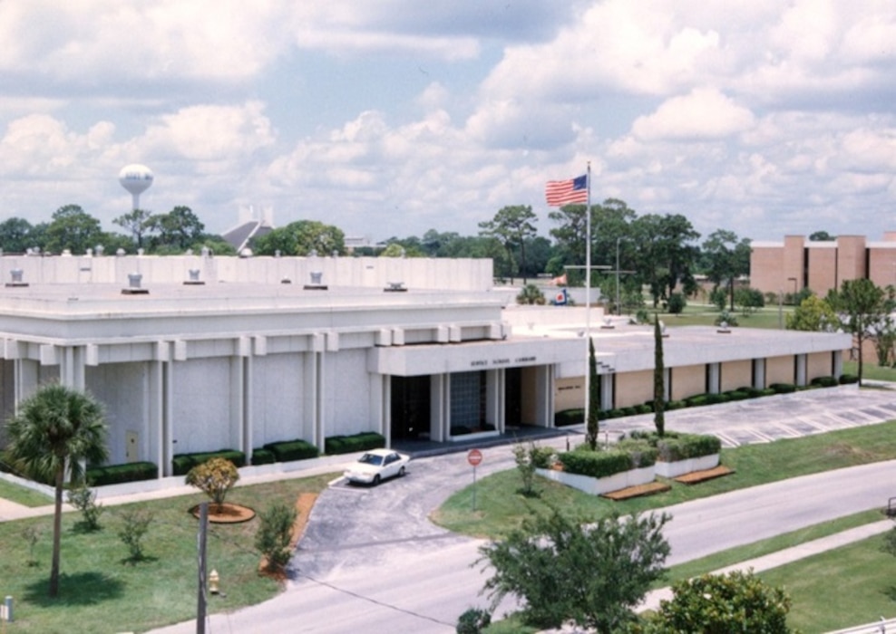 Service School Command Orlando NTC Florida