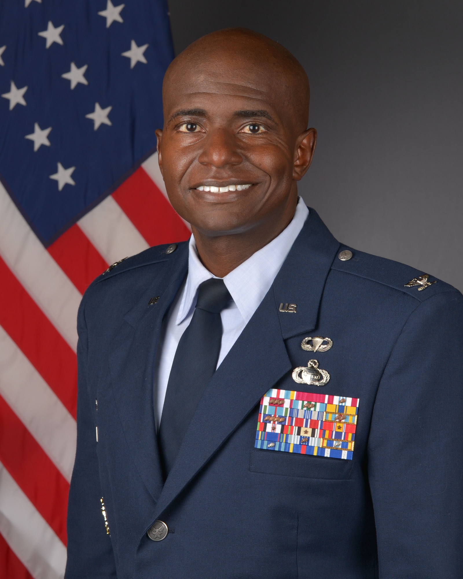 Colonel in official photo