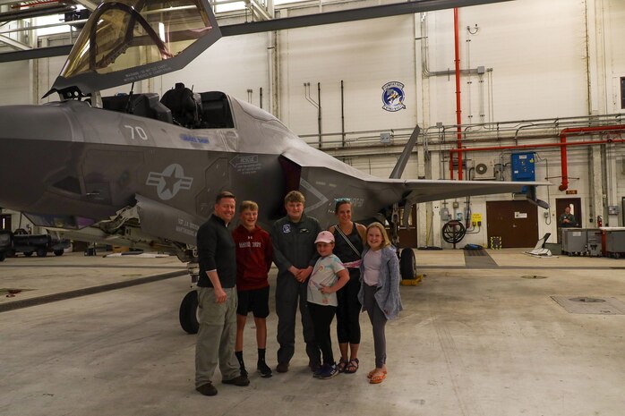 VMFAT-501 Grants a Special Wish