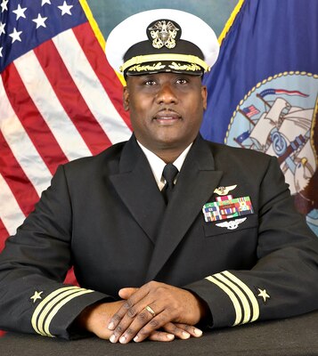 (June 2, 2022) HAMPTON ROADS, Va. -- Official portrait of Cmdr. Uries S. Anderson, Jr. (U.S. Navy photo)