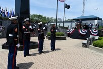 Army Reserve leaders remember fallen heroes and Gold Star families with local communities