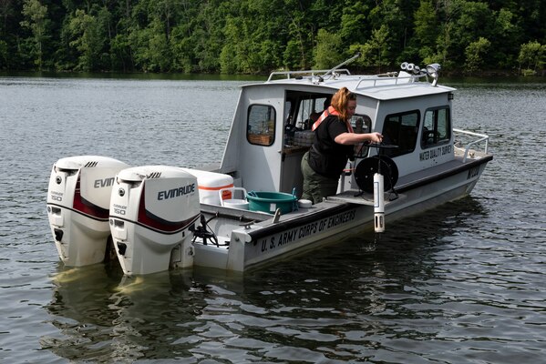 Sarah Pedrick, biologist in the U.S. Army Corps of Engineers Nashville District’s Water Management Section, collects water samples at Lake Cumberland in Kentucky May 25, 2022. (USACE Photo by Lee Roberts)