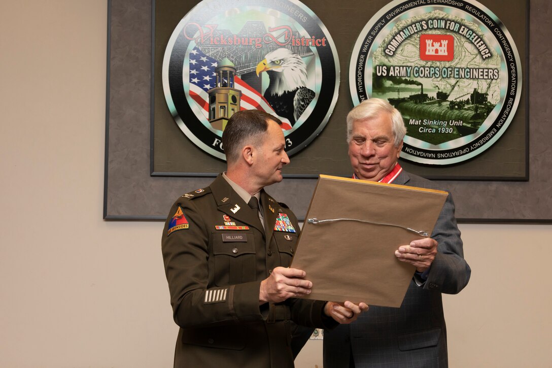 Kent Parrish awarded Bronze Order of the de Fleury Medal