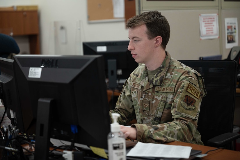 U.S. Air Force Airman 1st Class Patrick Mulligan, 633rd Force Support Squadron retirements and separations technician, checks the organizational box for new emails at Joint Base Langley-Eustis, Virginia, May 17, 2022. Promptly responding to emails is one of the ways Mulligan helps service members have the smoothest transition to civilian life possible. (U.S. Air Force photo by Senior Airman Johnny Foister)