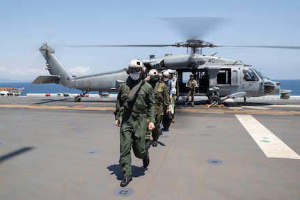 USS Tripoli Hosts Japan Self-Defense Force Flag/General Officers