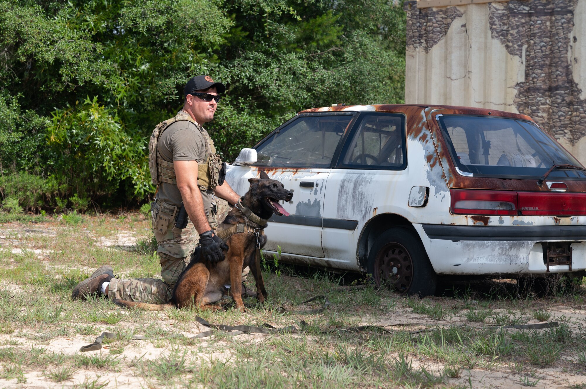 U.S. Army Military Working Dog Handler with the 7th special forces group, competes in a K9 competition during National Police Week on May 18, 2022, at Eglin Air Force Base.