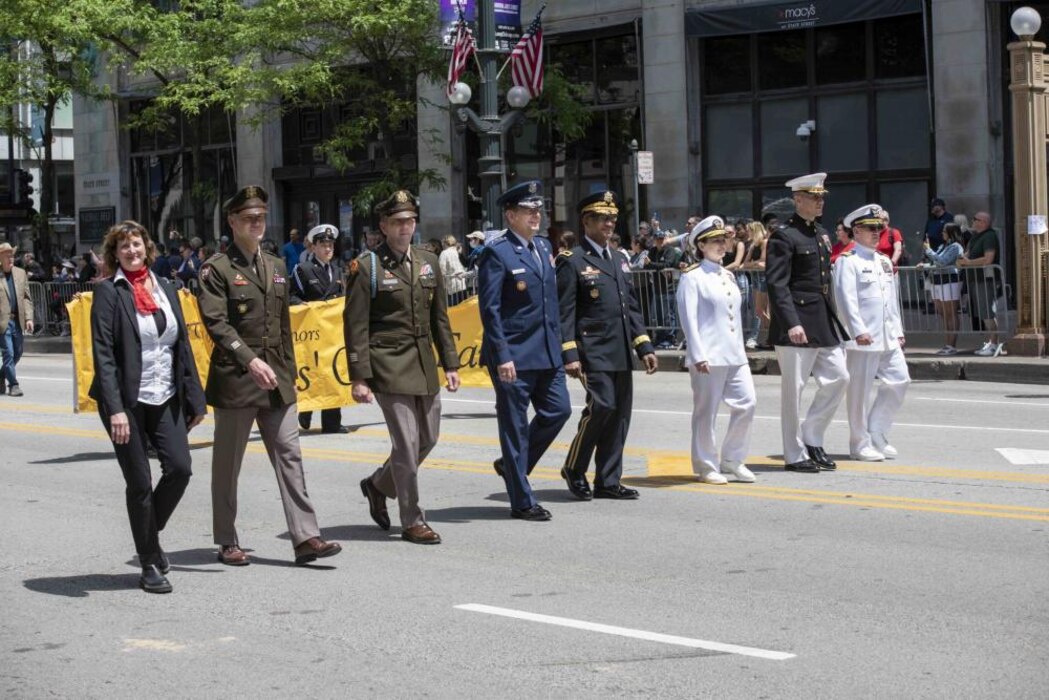 NSTC Commander Participates in a Gold Star Breakfast and the Chicago Memorial Day Parade