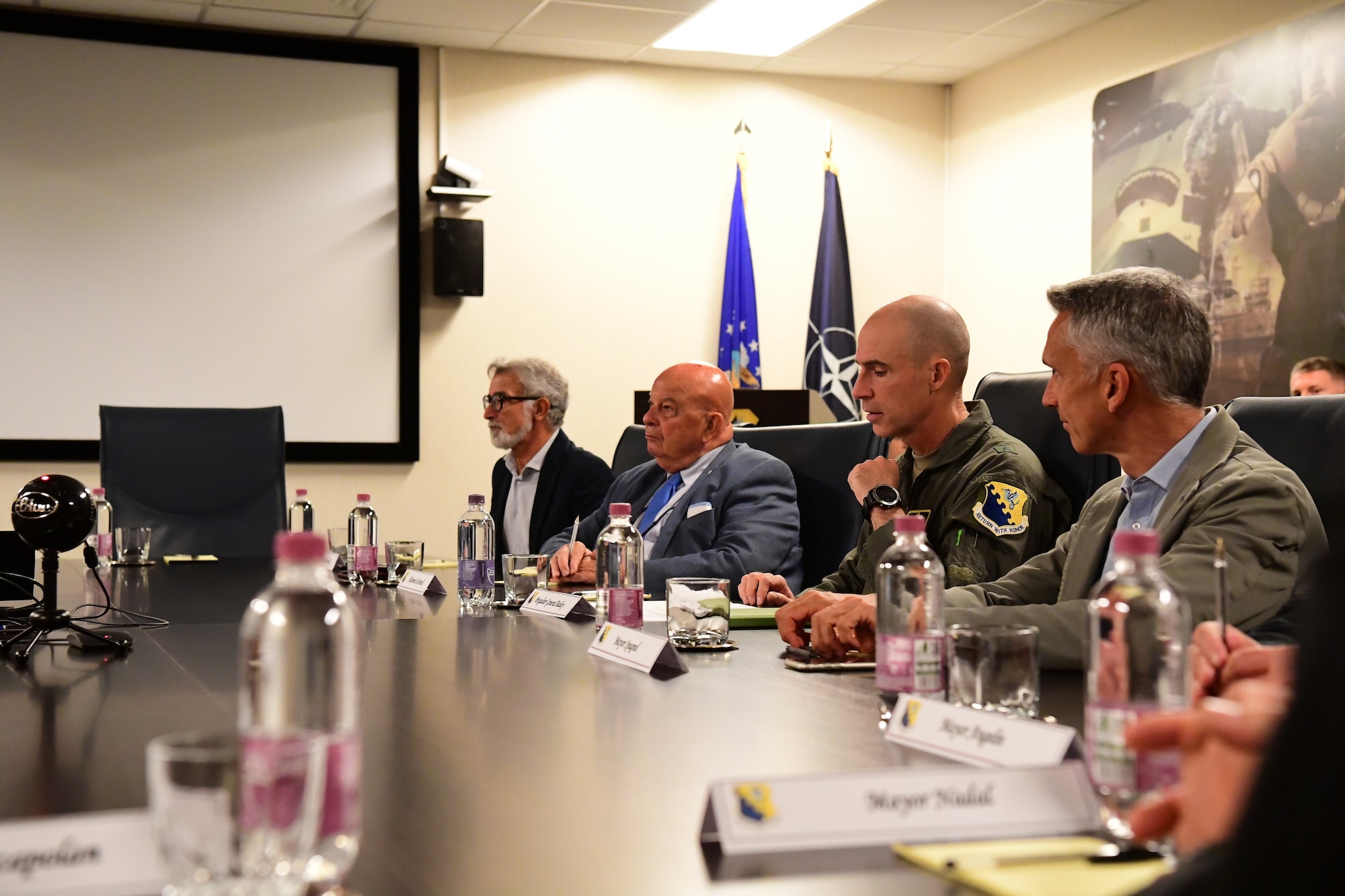 Local Mayors visit Aviano