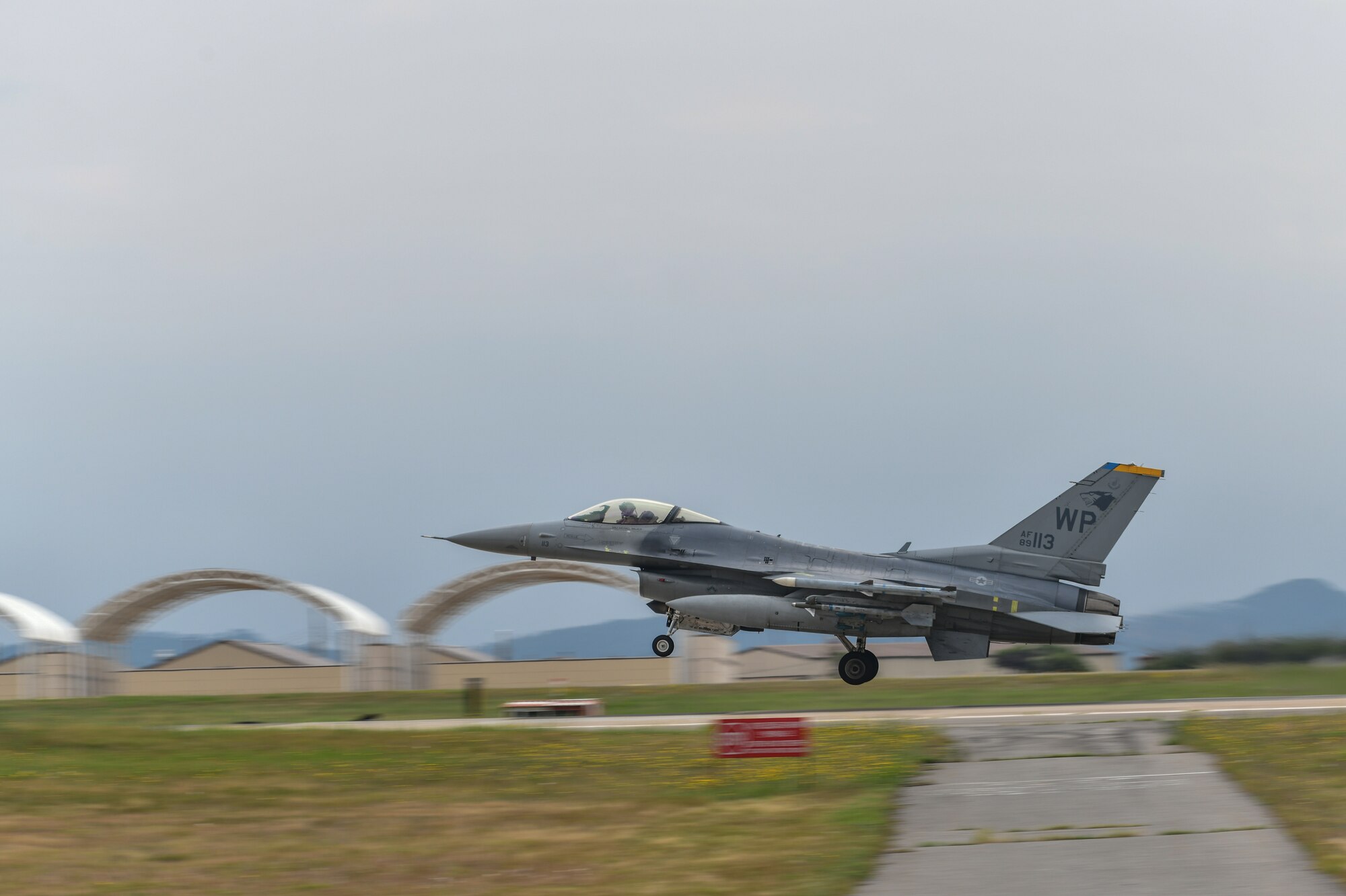 Photo of a U.S. Air Force F-16 Fighting Falcon