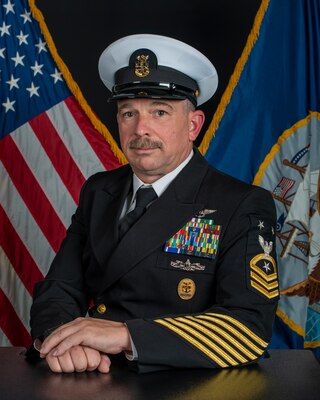Official photo of CMDCM Christopher Lyles