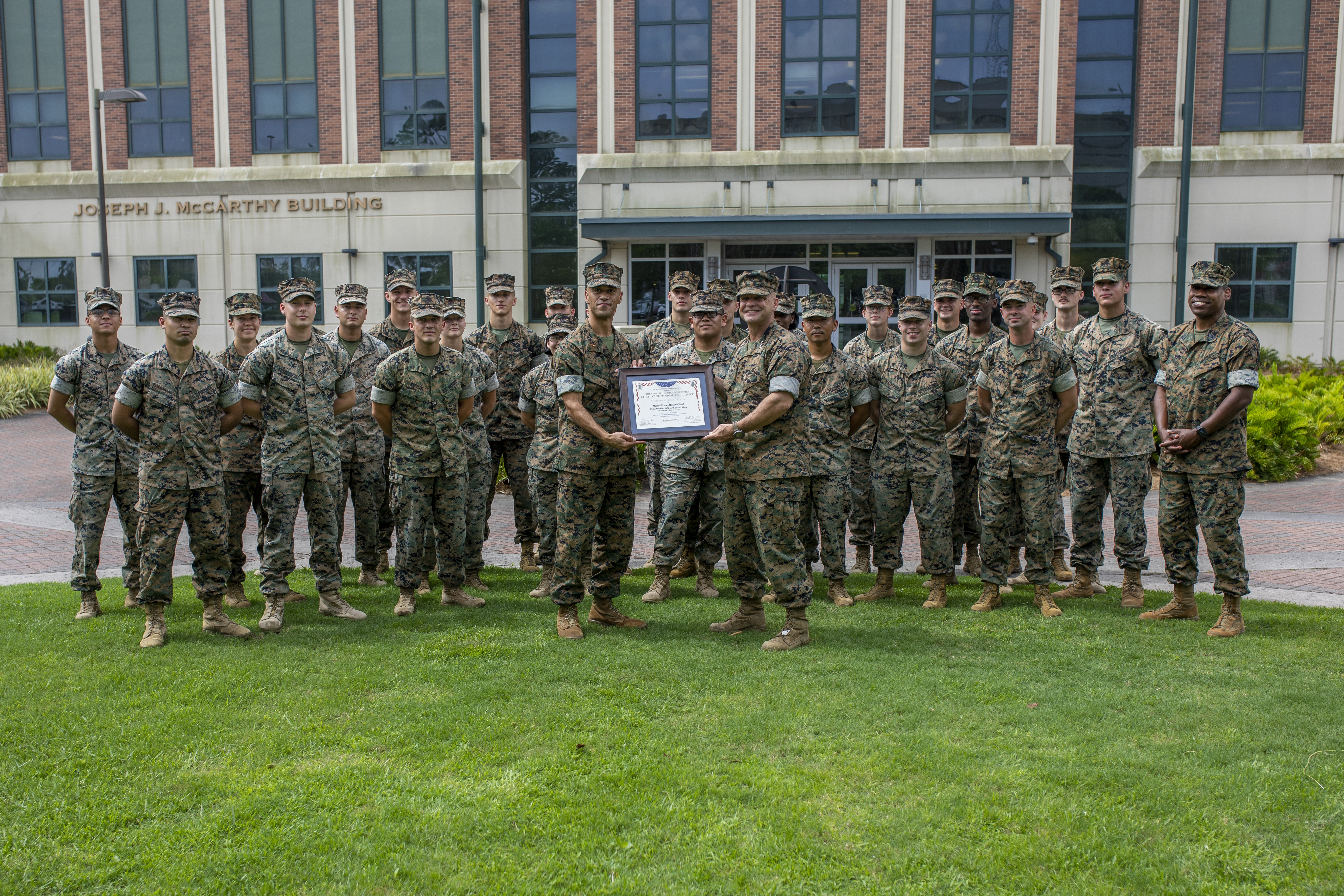 Marine Forces Reserve Band Receives Col George S Howard Citation Of Musical Excellence Award