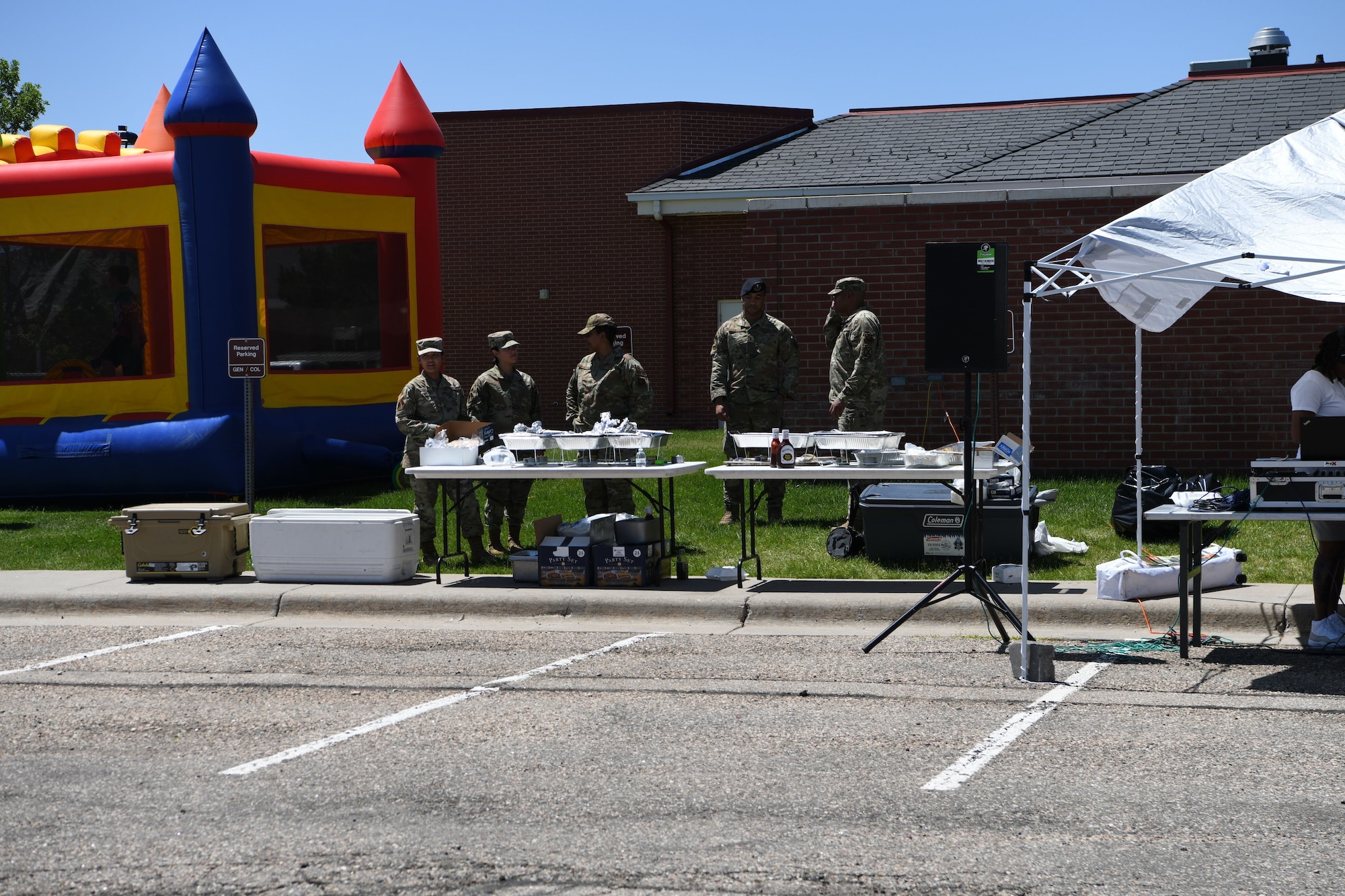 The 90th Missile Wing hosts a Juneteenth celebration on F.E. Warren Air Force Base, Wyoming, June 16, 2022. (U.S. Air Force photo by Airman 1st Class Faith MacIlvaine)