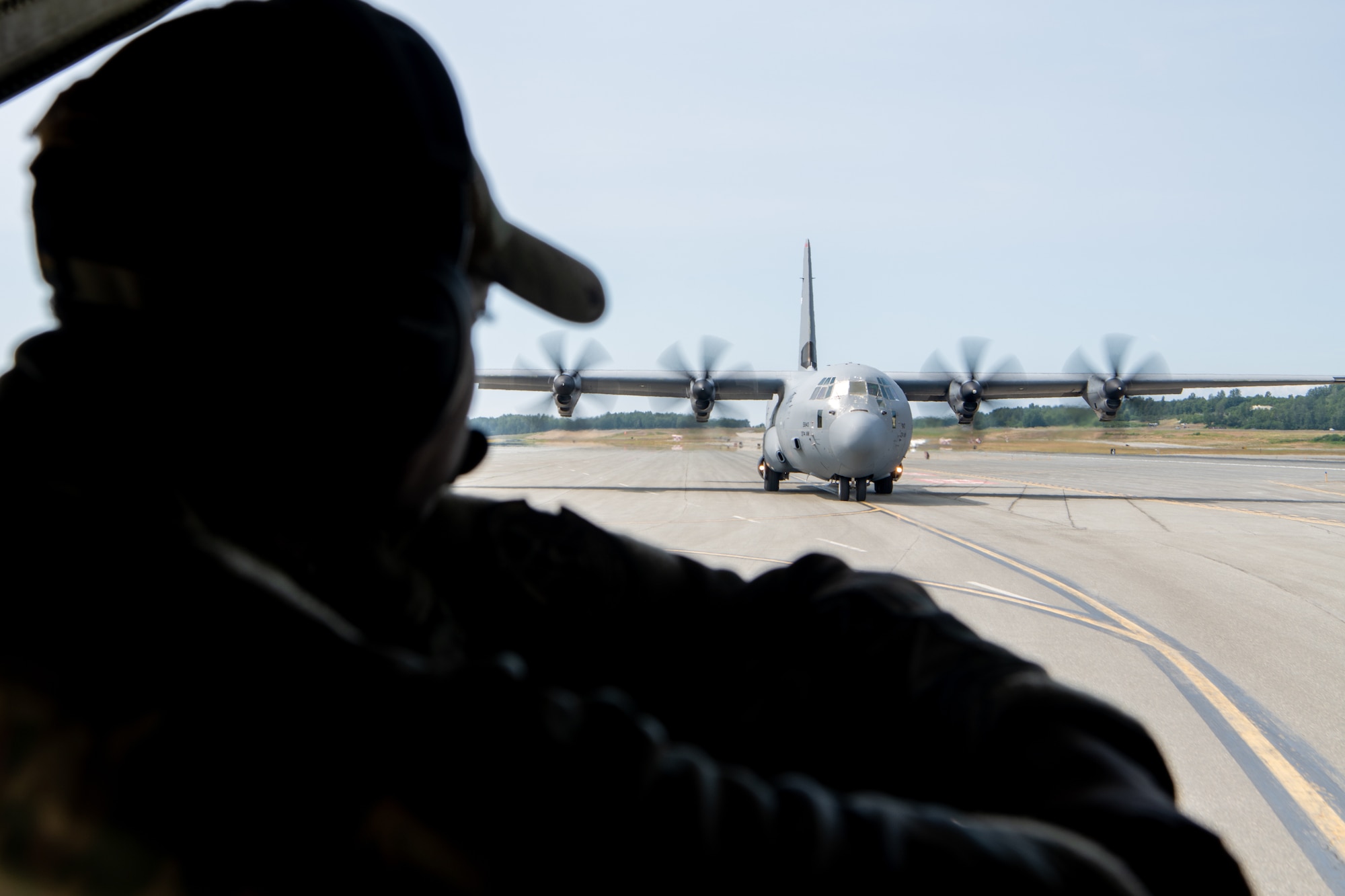 Soldiers and Airmen conduct joint operations as part of RED FLAG-Alaksa 22-2