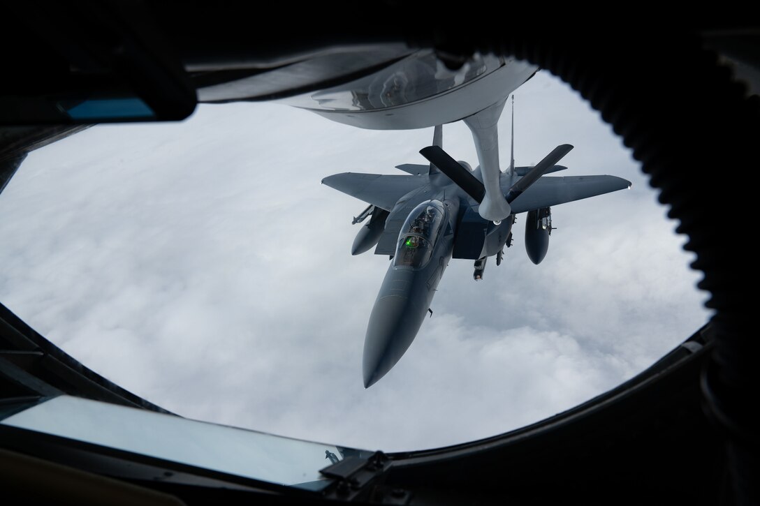 Photo of a Republic of Singapore Air Force F-15 refueling