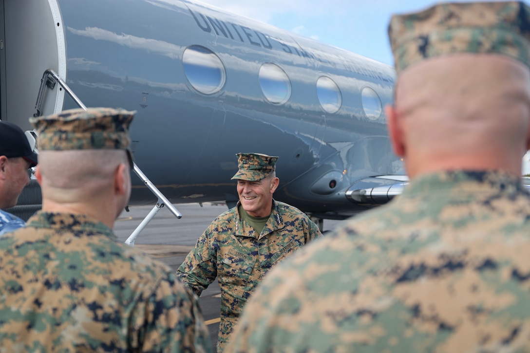 U.S. Marine Corps Lt. Gen. George W. Smith, commanding general of I Marine Expeditionary Force (I MEF), arrives in Darwin during his visit of Marine Rotational Force-Darwin (MRF-D) 22 at Royal Australian Air Force Base Darwin, NT, Australia, June 7, 2022. I MEF leadership visited Darwin, Australia to better understand MRF-D 22’s capabilities and their operating environment. (U.S. Marine Corps photo by Staff Sgt. Antonio De La Fuente)