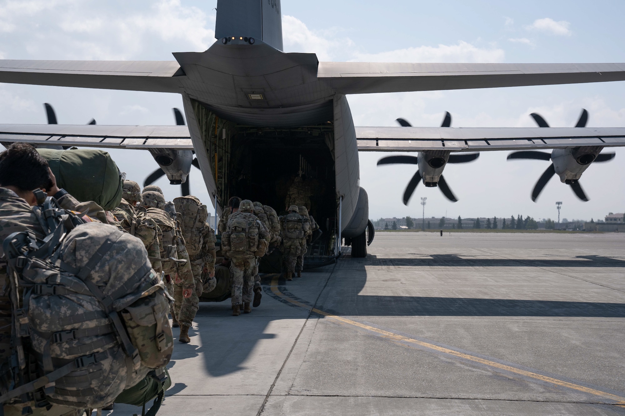 Paratroopers and Special Operations Unit conduct airborne operations