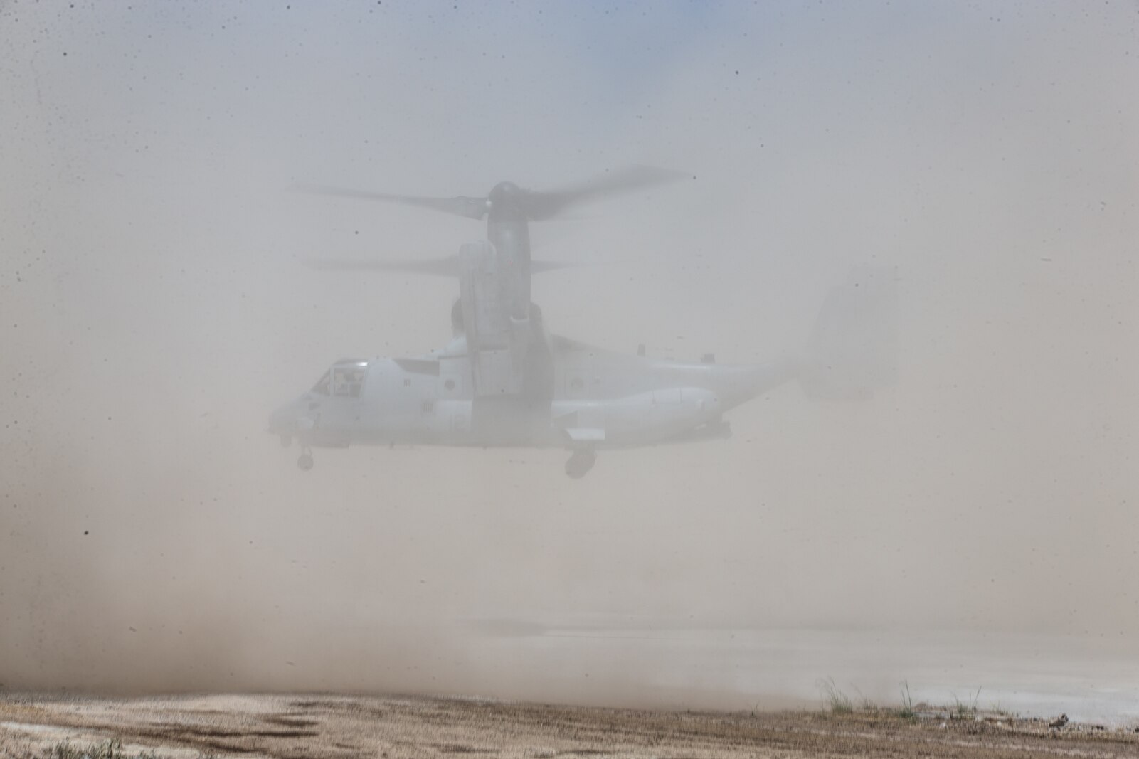 The MV-22B Osprey demonstrates the Marine Corps’ self-sufficiency in austere environments!