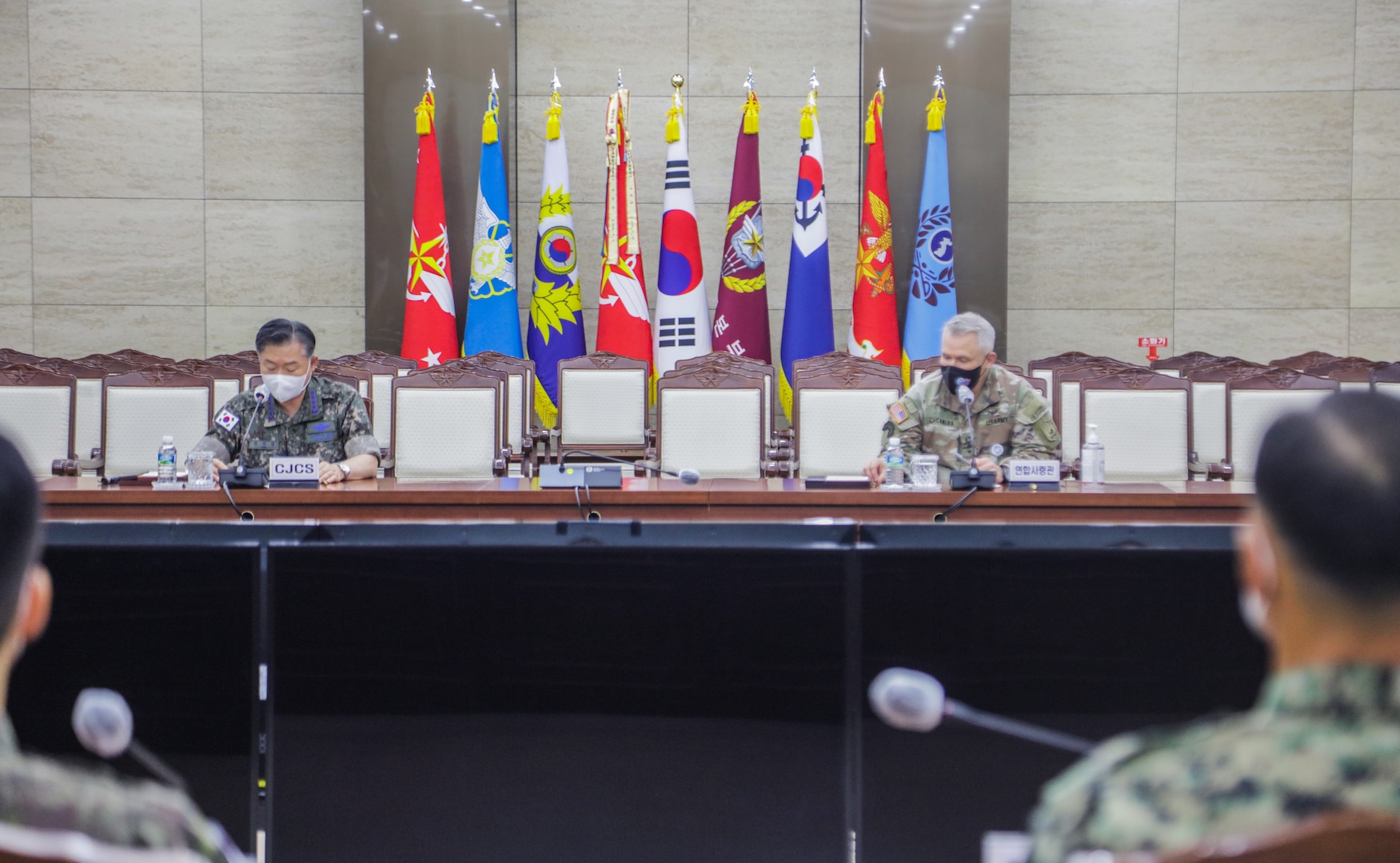 Gen. In-choul Won, Republic of Korea Chairman of the Joint Chiefs of Staff and Gen. Paul J. LaCamera, Commander of United Nations Command, Combined Forces Command, and U.S. Forces Korea, brief the top command senior enlisted advisors with the ROK-US Alliance at the ROK JCS Headquarters, South Korea, June 21, 2022
