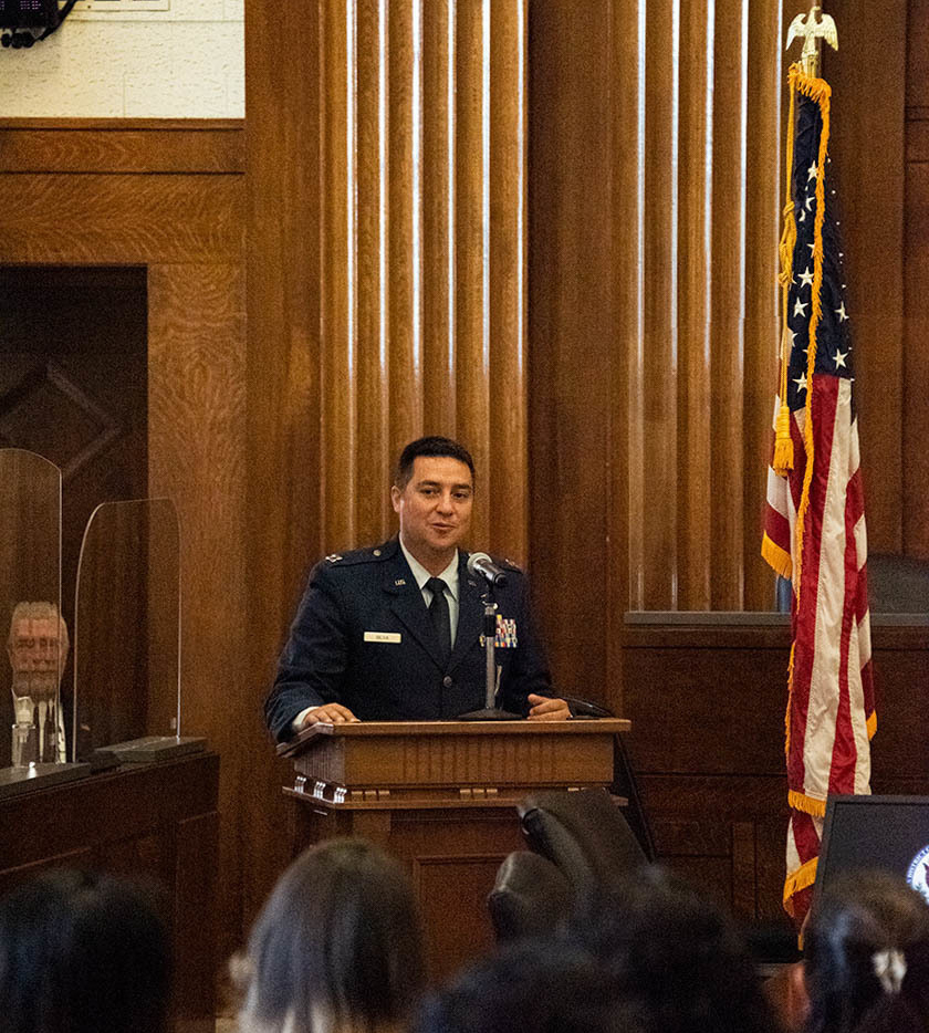 National Guard Captain Speaks at Naturalization Ceremony > National ...