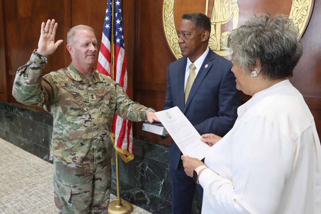 Williams sworn in as Adjutant General of Virginia