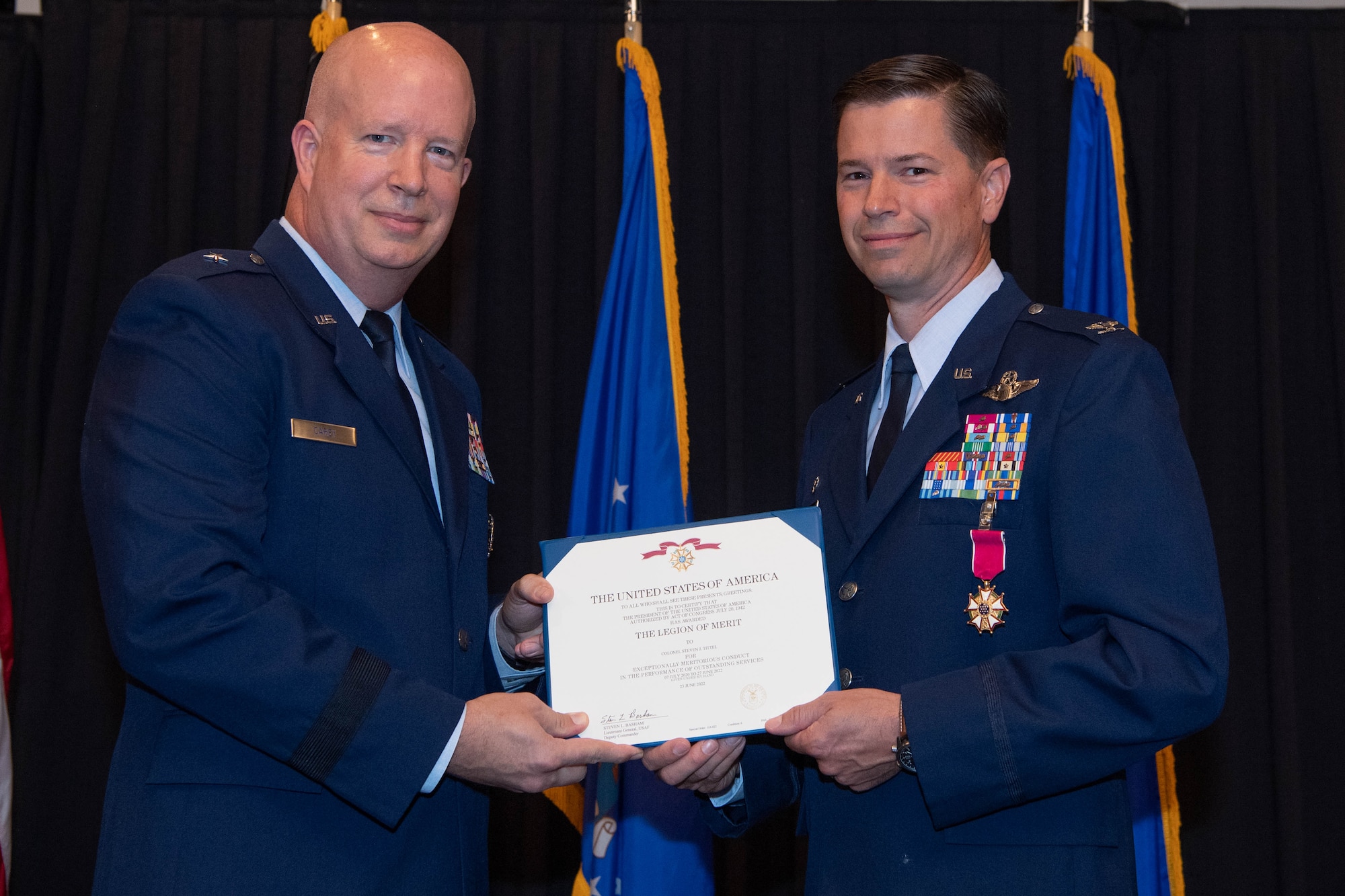 Col. Steven Tittel relinquishes command