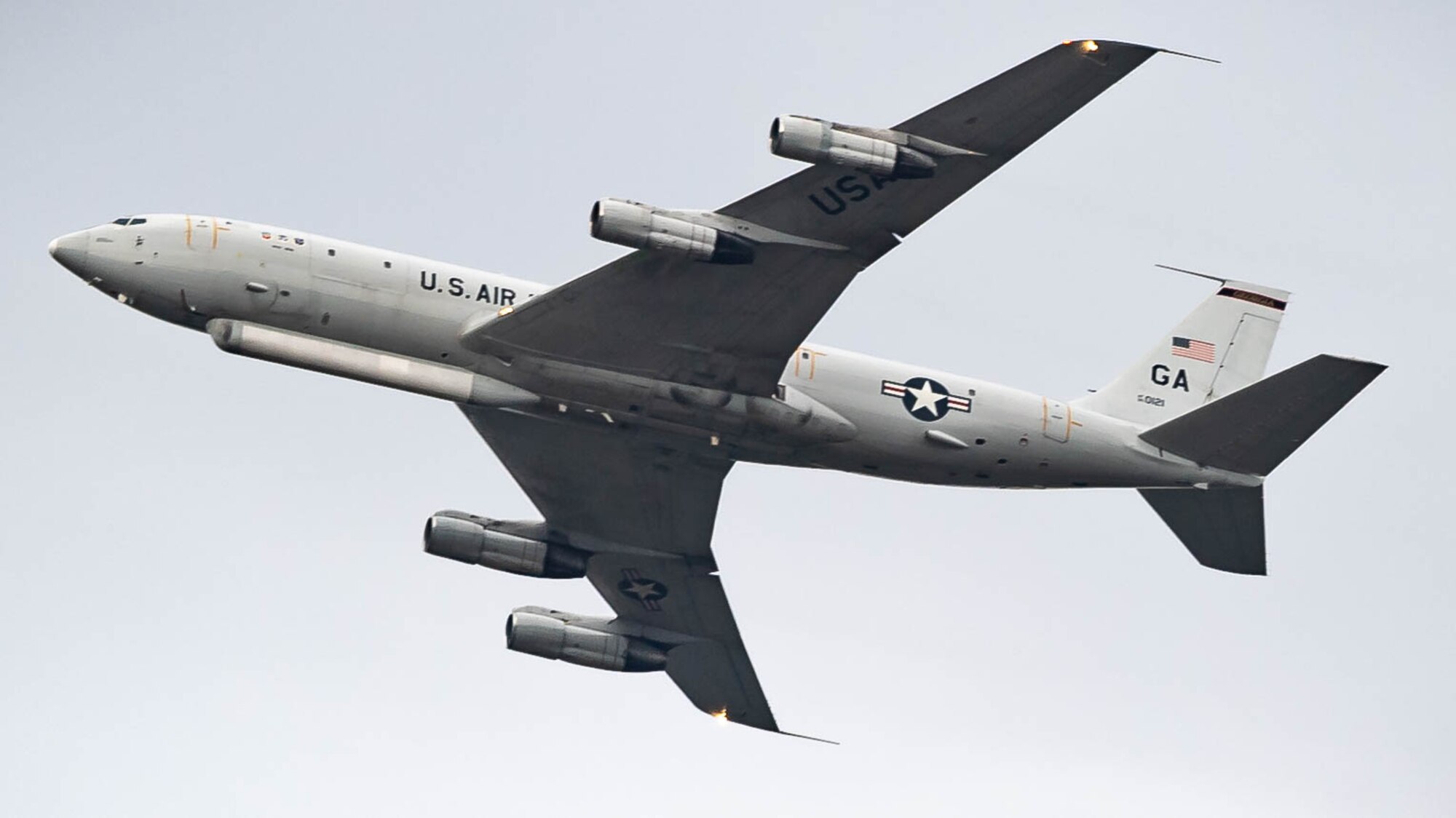 An E-8C Joint Surveillance Target Attack Radar System passes over the flightline before landing at Ramstein Air Base, Germany, June 22, 2022. This is the final flight that U.S. Army personnel participated in after approximately 28 years of joint service with JSTARS. (U.S. Air Force photo by Airman 1st Class Jared Lovett)