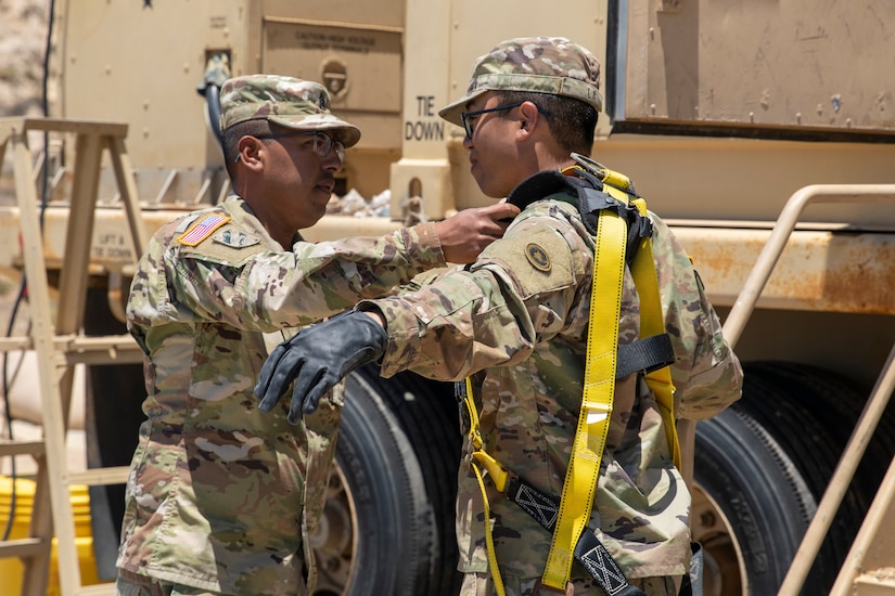 Army Reserve Soldiers train on water treatment procedures