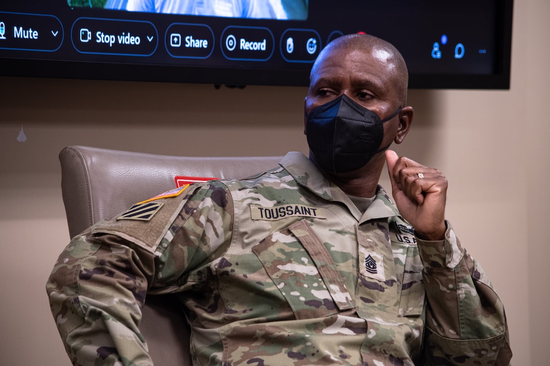 The U.S. Army Corps of Engineers' senior enlisted adviser Command Sgt. Maj. Patrickson Toussaint speaks with employees from the Jacksonville District on Feb. 16, 2022.