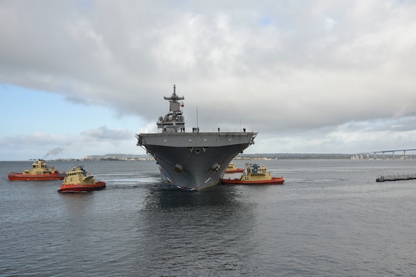 Essex Amphibious Ready Group, 11th Marine Expeditionary Unit Return