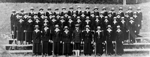 First Enlisted Women in the Navy