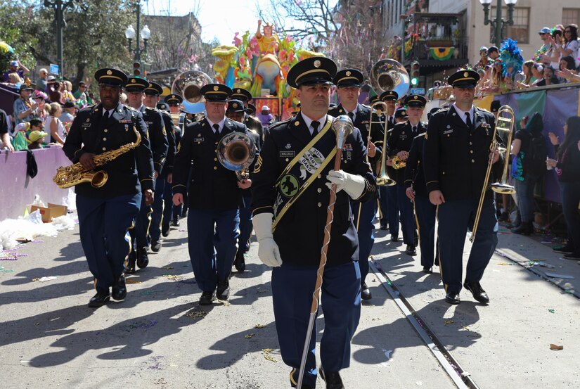 313th Army Band performed in Mardi Gras 2022 parade