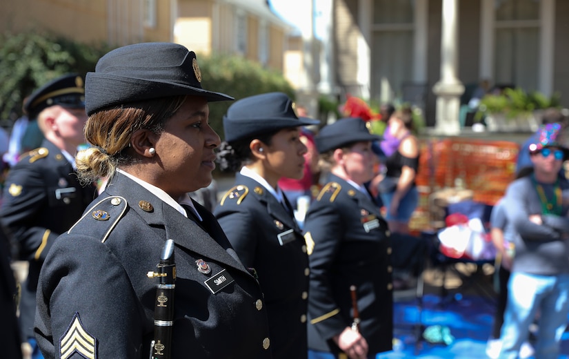 313th Army Band performed in Mardi Gras 2022 parade