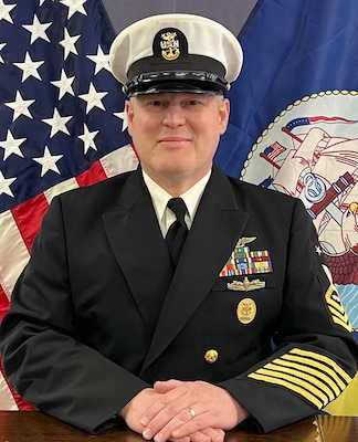 Official photo of CMDCM David A. Bentz