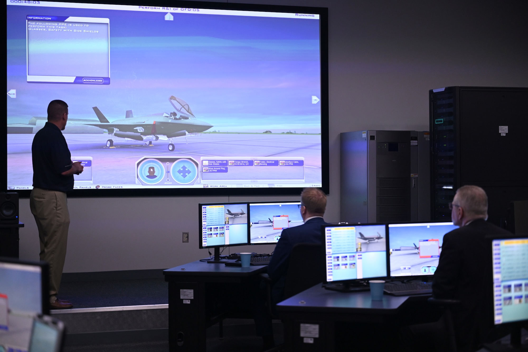 Finland Minister of Defence visits the 33rd Fighter Wing